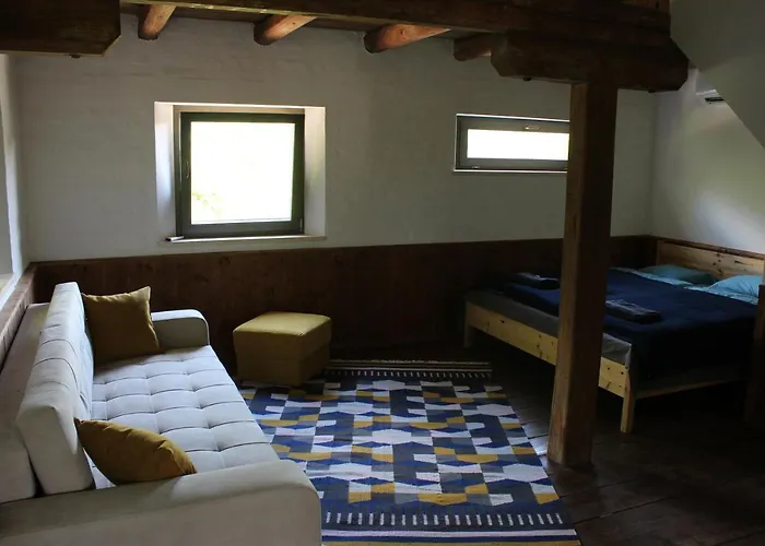 Késa Barn Látrány